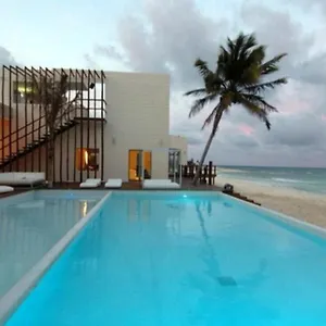 https://condohotel-en-playa-del-carmen-77710.allrivieramayahotels.com